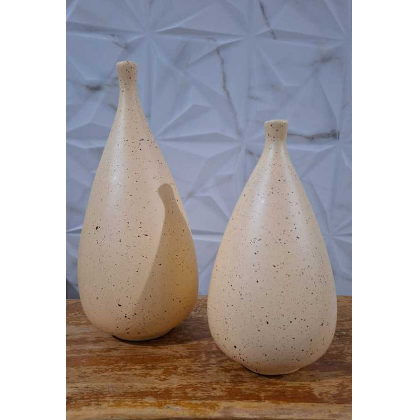 Vasos Pino com Design Escultural em Cerâmica | Alma & Casa