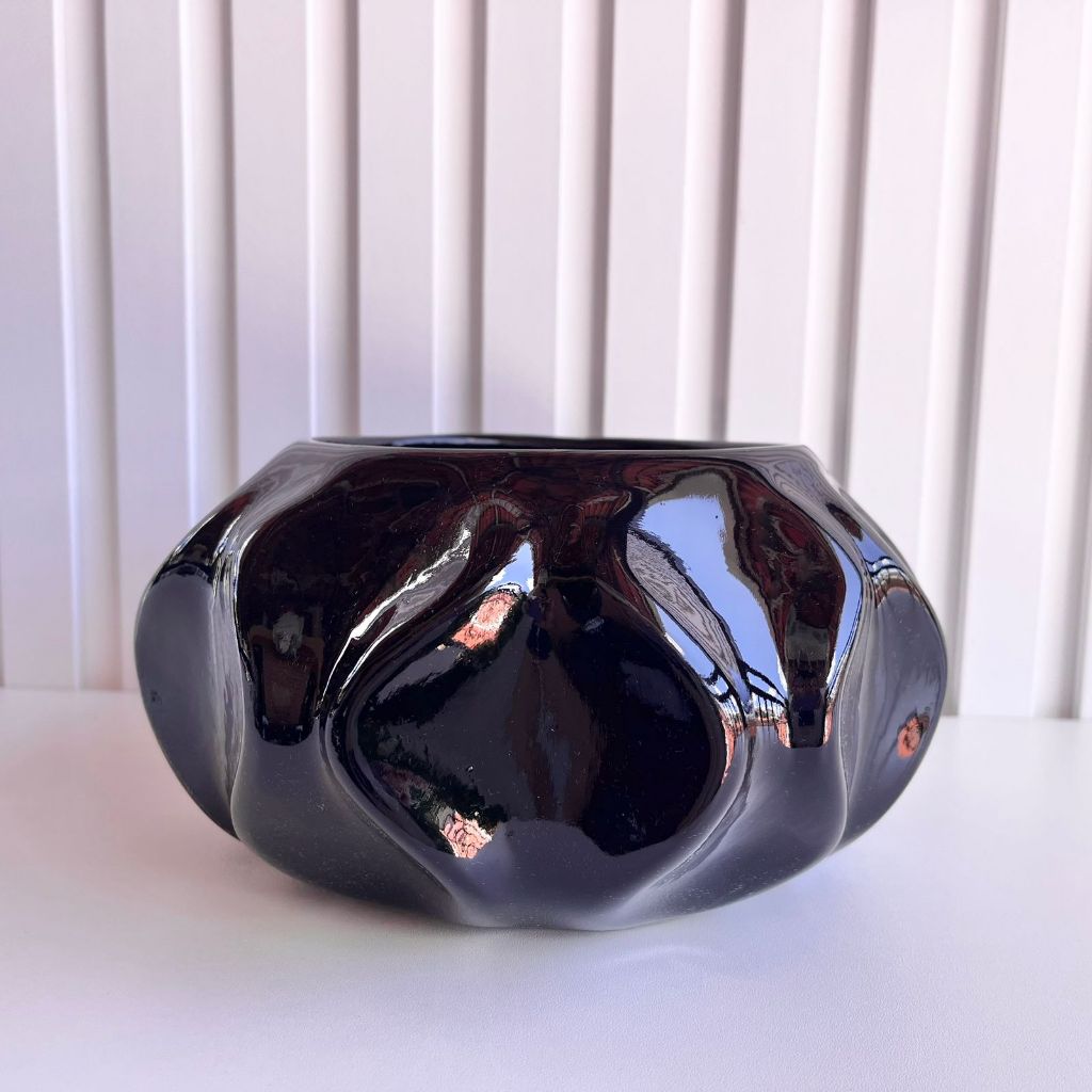 Cachepot Onda Preto em Cerâmica Alto Brilho | Alma & Casa