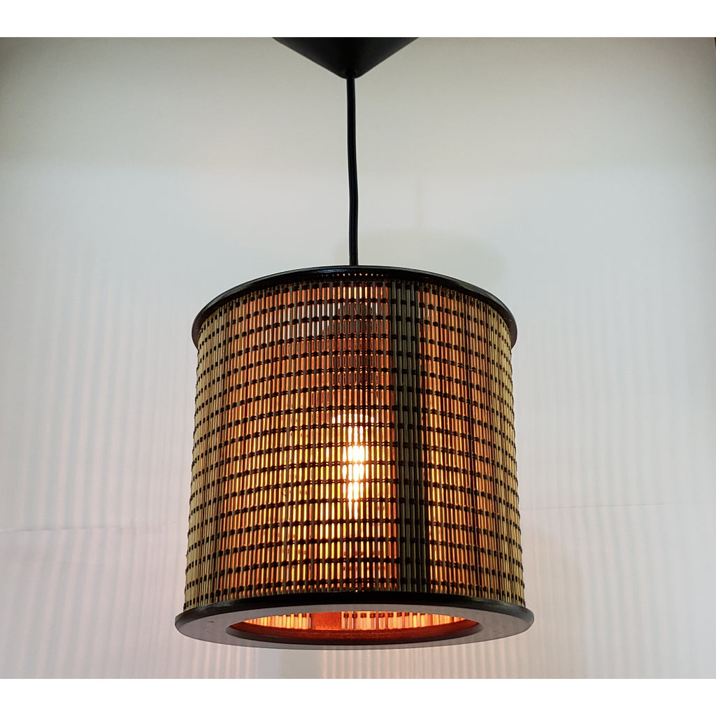 Pendente de MDF com Telinha de Bambu | Alma & Casa - Elegante e Aconchegante