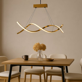 Lustre Pendente Espiral LED – Escultura de Luz | Alma & Casa