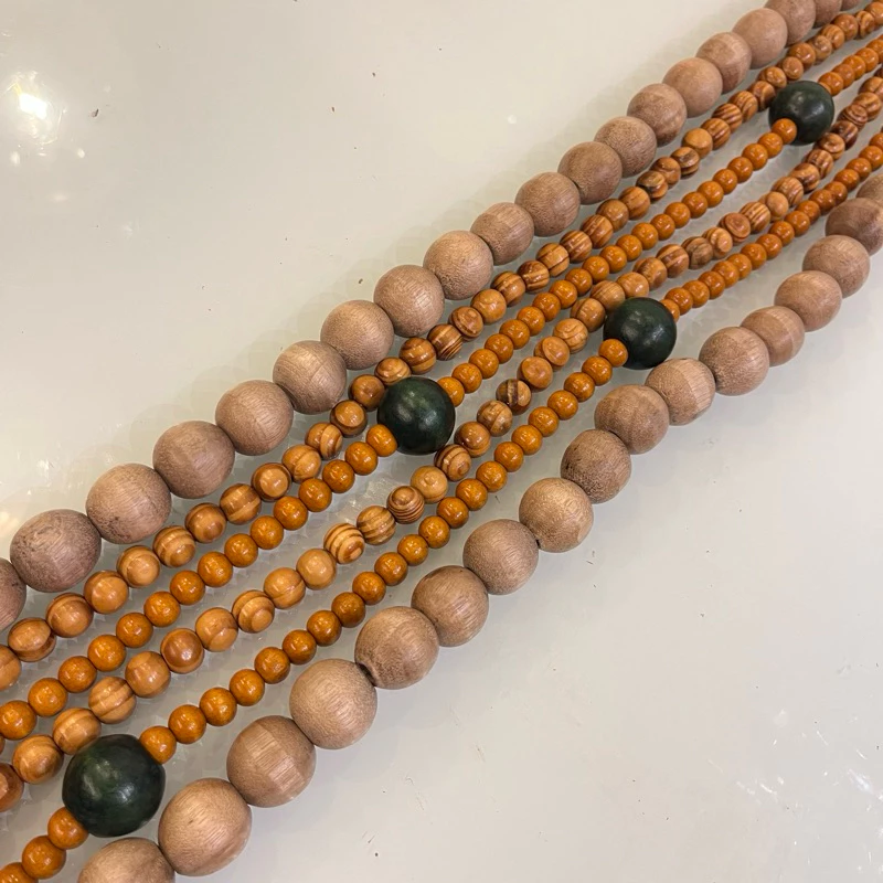 Colar de Mesa Barroco Artesanal em Madeira | Alma & Casa