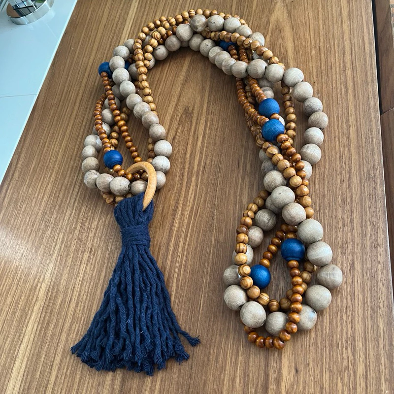 Colar de Mesa Barroco Artesanal em Madeira | Alma & Casa