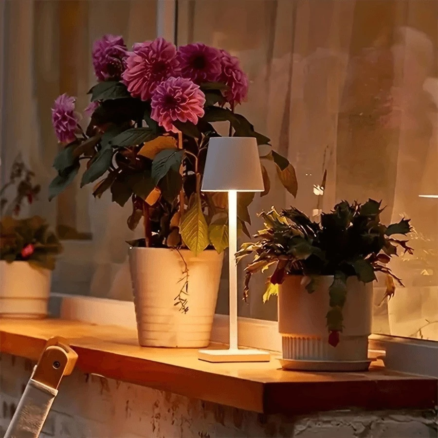 Luminária LED Touch, Conforto e Tecnologia | Alma & Casa