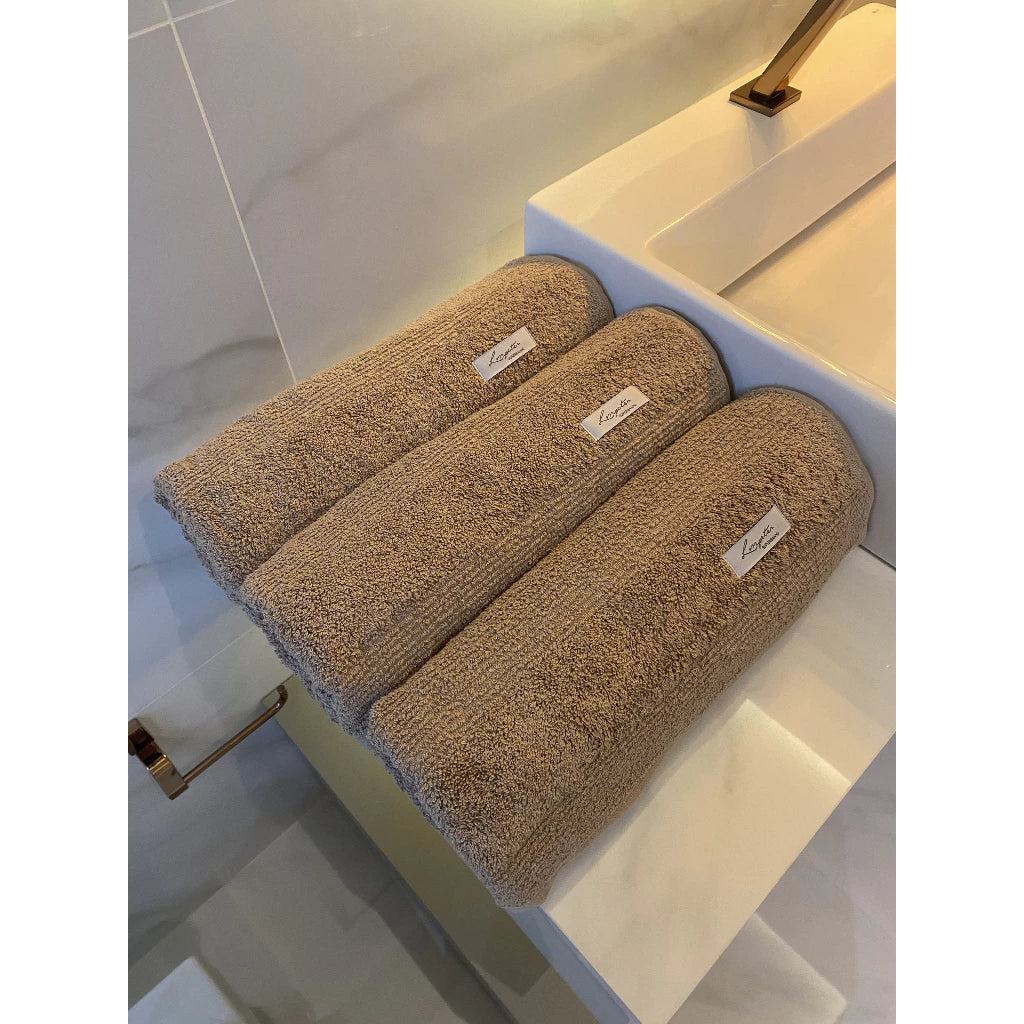 Kit Toalhas Maria Tereza em Algodão Puro | Alma & Casa