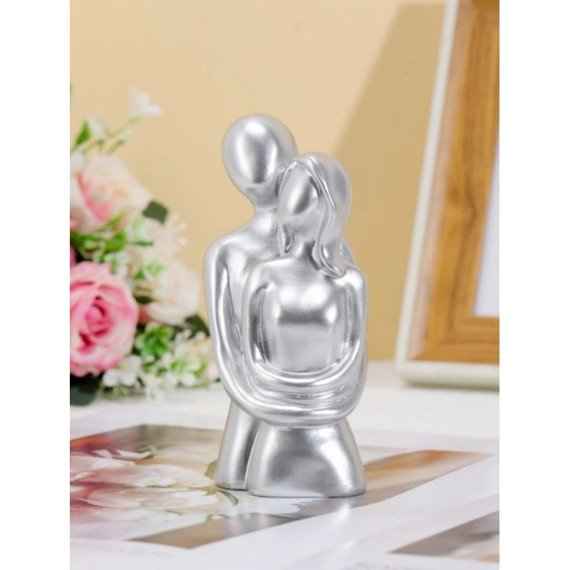 Escultura Minimalista de Casal Abraçado | Alma & Casa