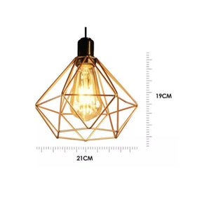 Lustre Pendente Triplo Diamante – Elegância suspensa com personalidade | Alma & Casa