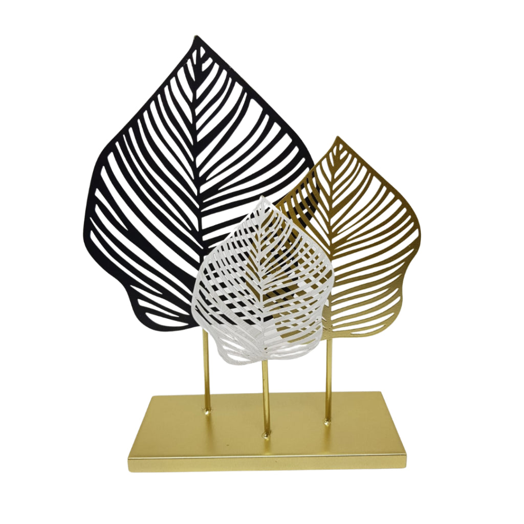 Escultura Folha Tripla em Metal – Arte e Elegância | Alma & Casa