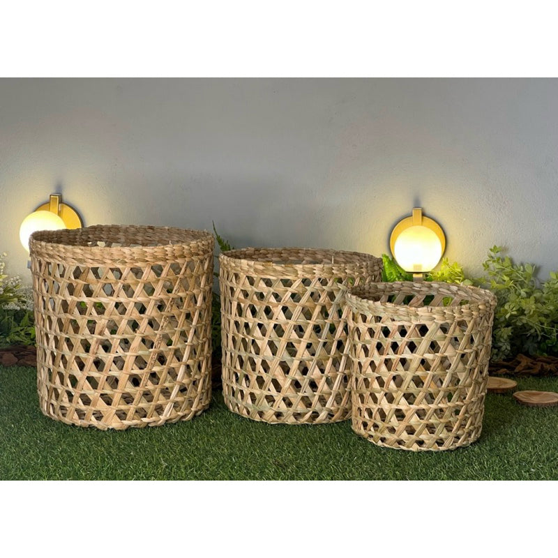 Cachepot Vazada em Palha Natural – Luz e Estilo 01pça | Alma & Casa.