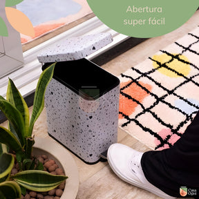 Lixeira de Metal com Pedal e Design Sofisticado | Alma & Casa