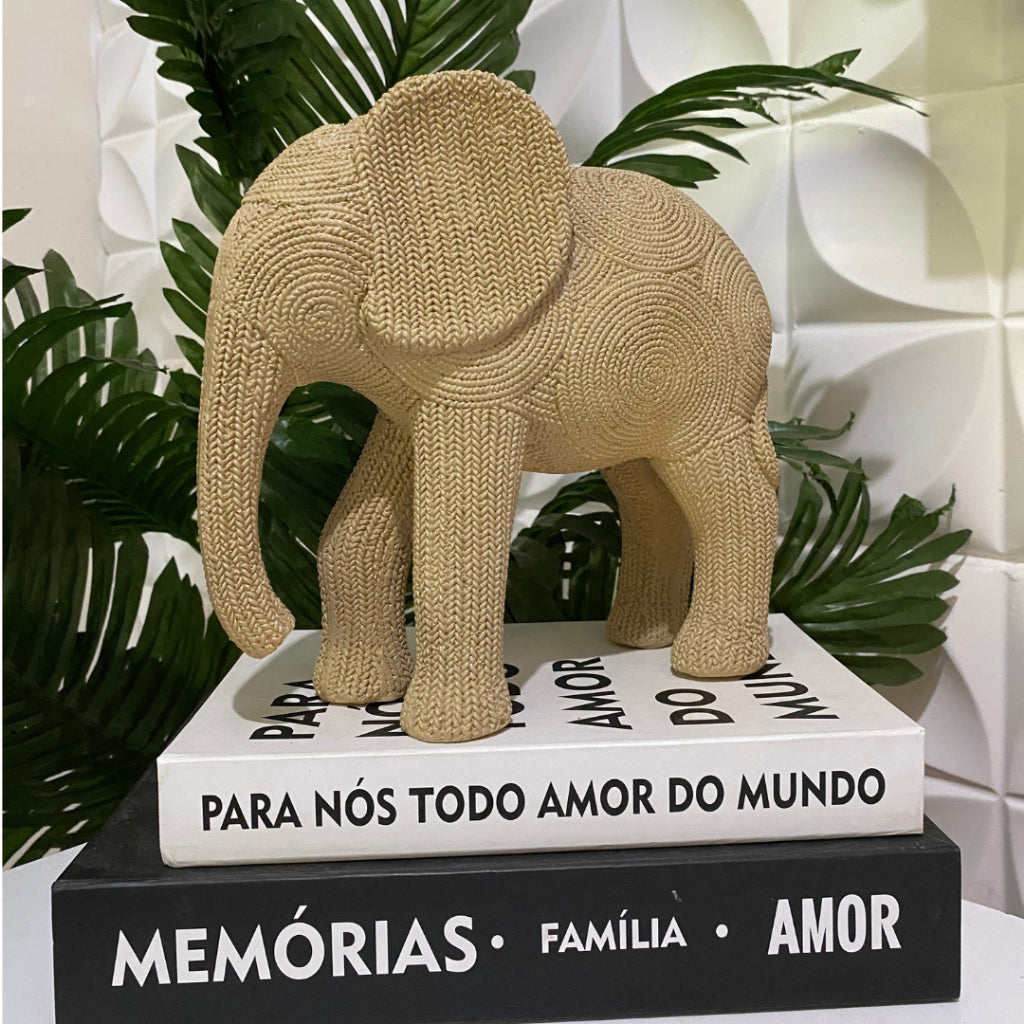 Escultura Elefante Sisal: Elegância Artesanal | Alma & Casa
