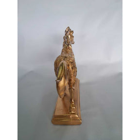 Escultura Decorativa em Gesso Dourado | Alma & Casa