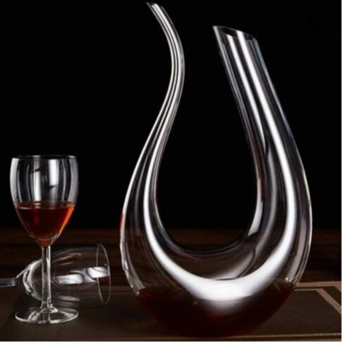 Decanter Modelo U Artesanal: Elegância e Design Único | Alma & Casa