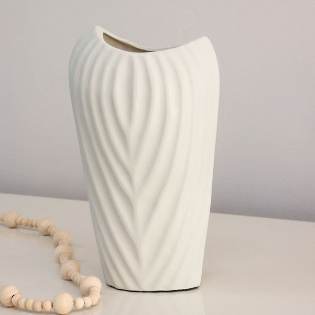 Vaso de Cerâmica Canelado Côncavo Decorativo | Alma & Casa