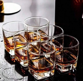 Copo de Whisky 300ml: Elegância na Degustação | Alma & Casa