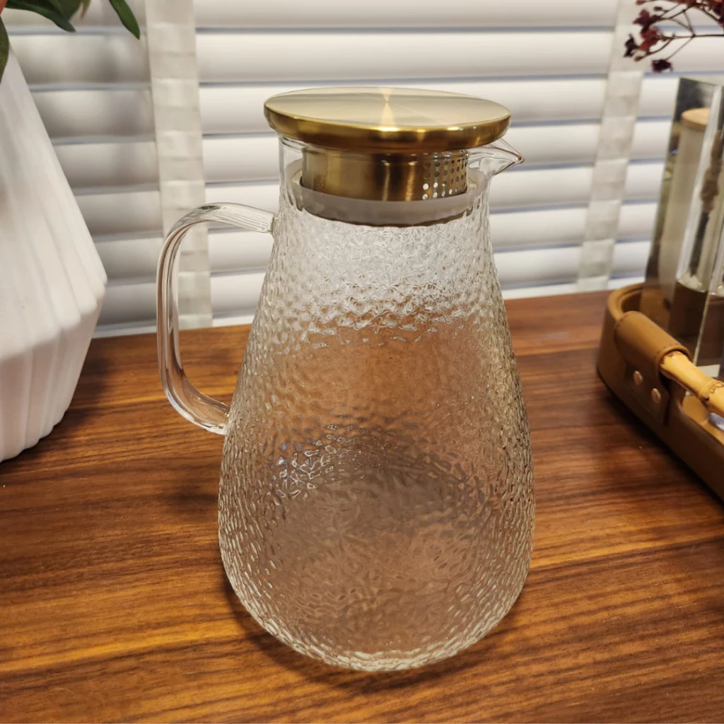Jarra Borossilicato 1,8L: Design e Leveza à Mesa | Alma & Casa