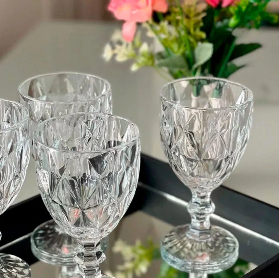 Jarra e Taças Diamante: Elegância à Primeira Vista | Alma & Casa