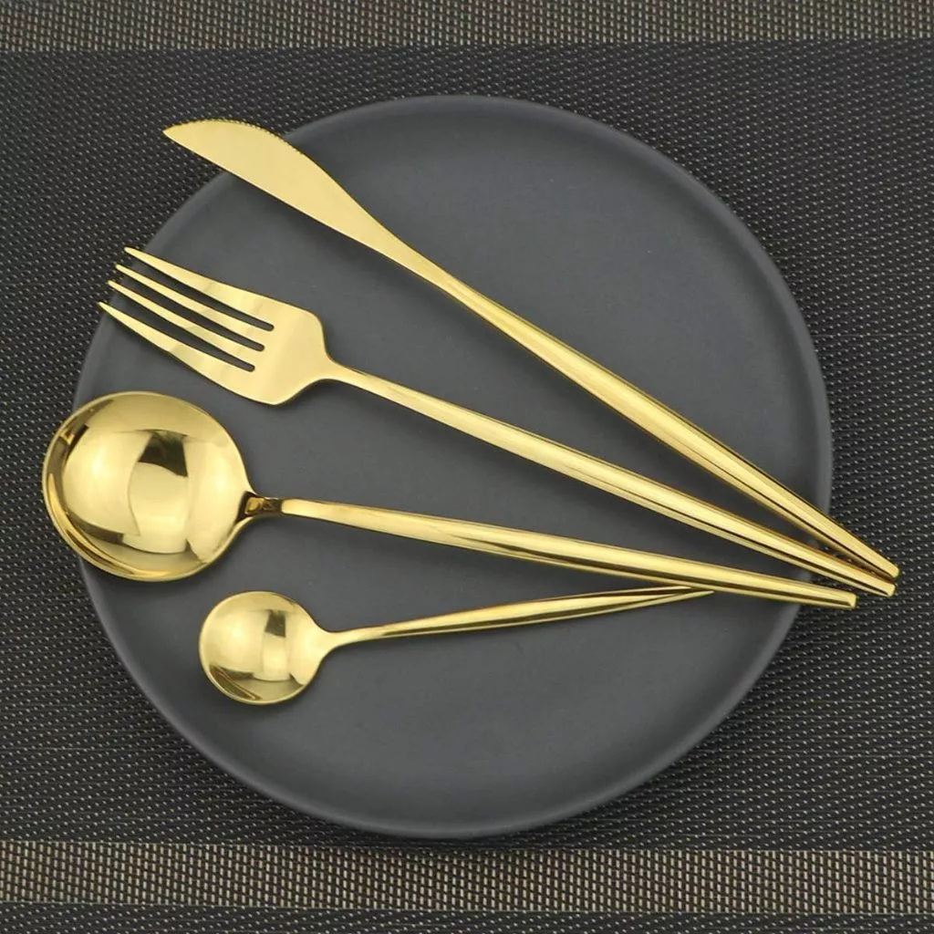 Talheres Sofisticação a Mesa em Dourado 24 pcs | Alma & Casa