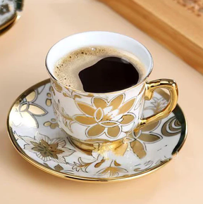 6 Xícaras de Café com Pires, Sofisticação em Cada Detalhe | Alma & Casa